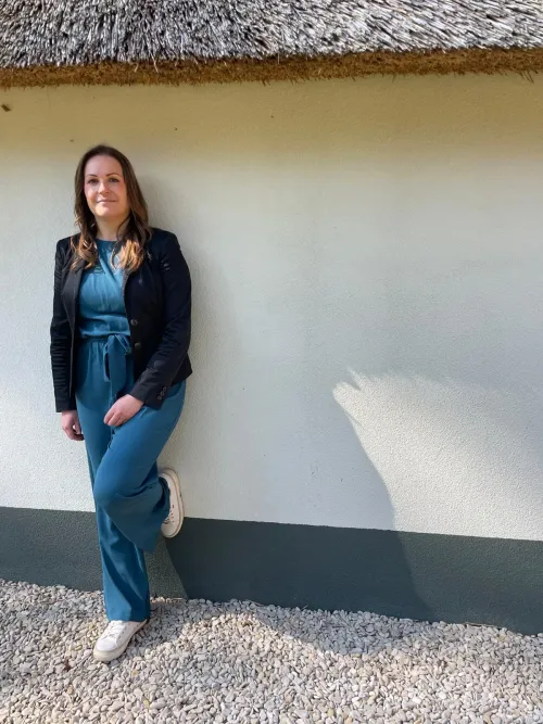 Mandy in een natuurlijke omgeving